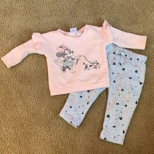 NWOT Disney Baby girl outfit